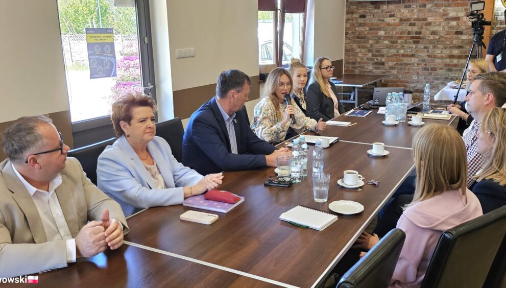 PEJ zaprezentował nową edycję Programu Wsparcia Inicjatyw Społecznych…